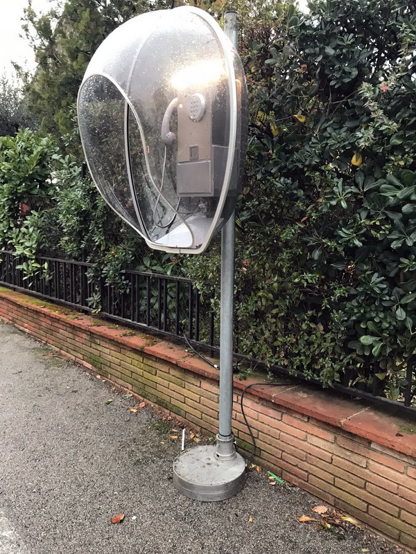 cabina telefono publico gris madera-metacrilato (60-115eu.) 1u